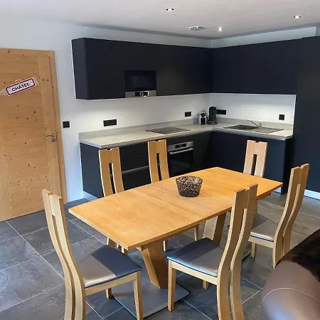 Bois Colombes Reservation *