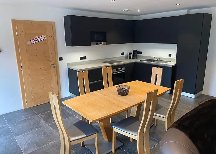 Bois Colombes Reservation *